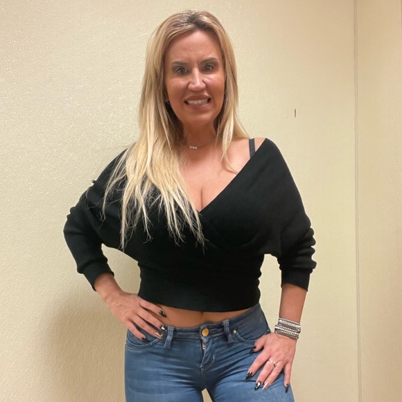 Meet your Posher, JoJo - Picture 1 of 2